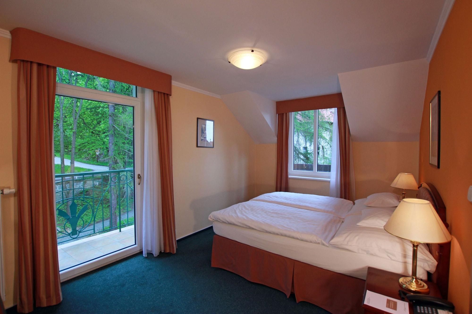 Villa Regent Spa & Wellness 玛丽亚温泉 外观 照片