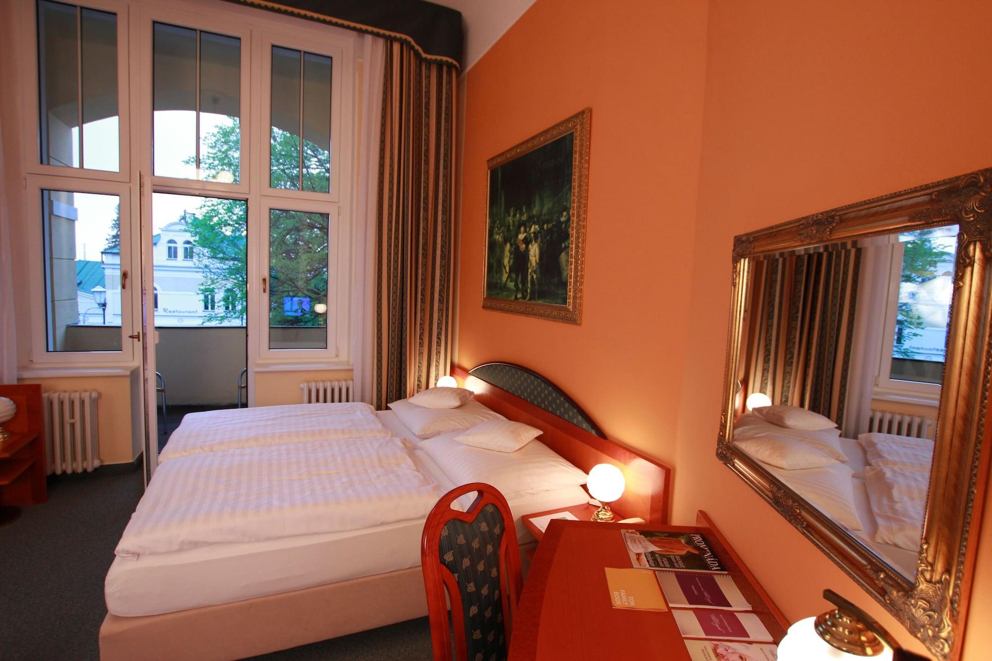 Villa Regent Spa & Wellness 玛丽亚温泉 外观 照片