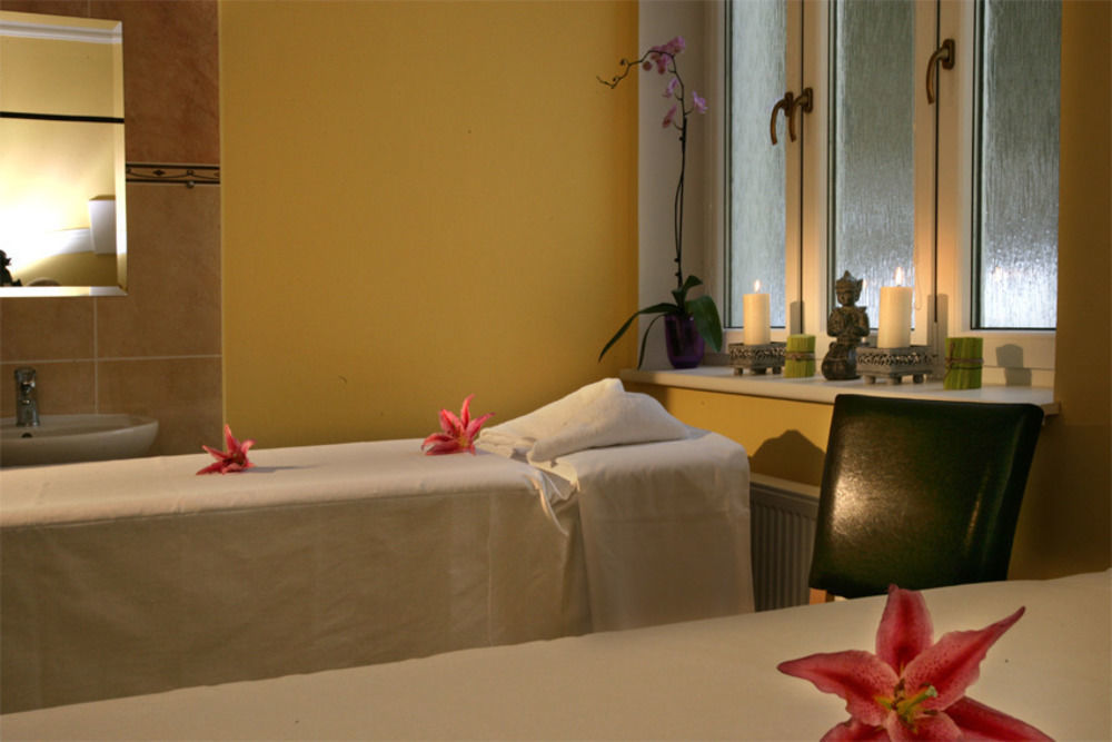 Villa Regent Spa & Wellness 玛丽亚温泉 外观 照片