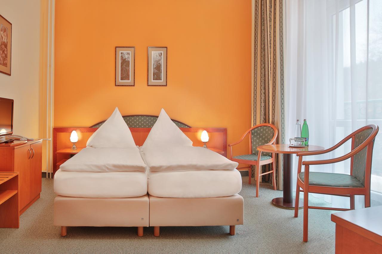 Villa Regent Spa & Wellness 玛丽亚温泉 外观 照片