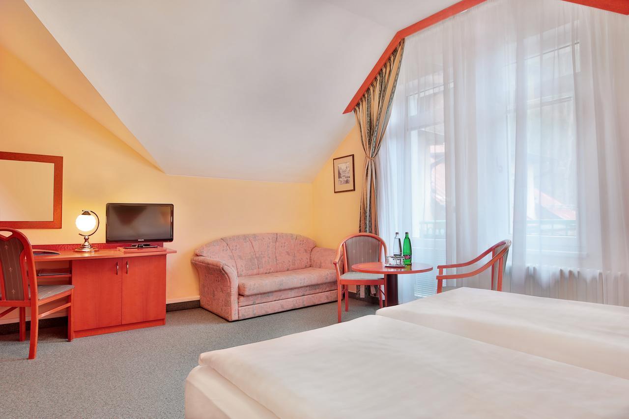 Villa Regent Spa & Wellness 玛丽亚温泉 外观 照片