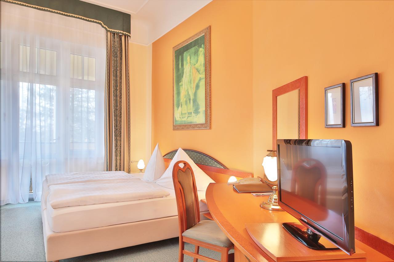 Villa Regent Spa & Wellness 玛丽亚温泉 外观 照片